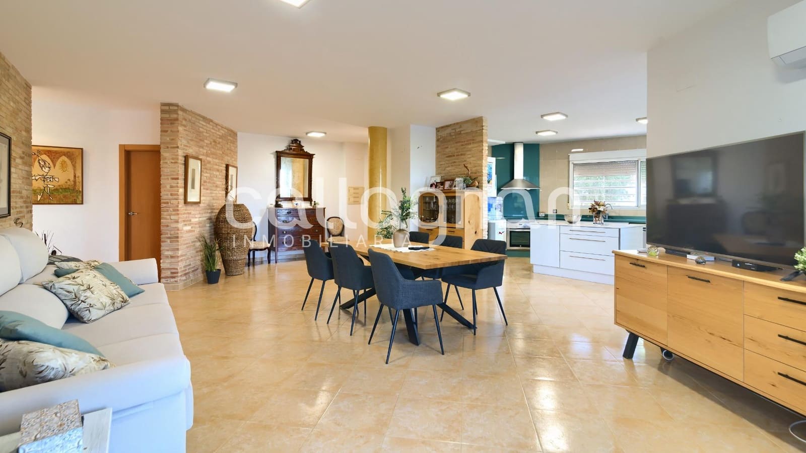 4 soveværelse Villa til salg i Alberic med swimmingpool garage - € 525.000 (Ref: 9252272)