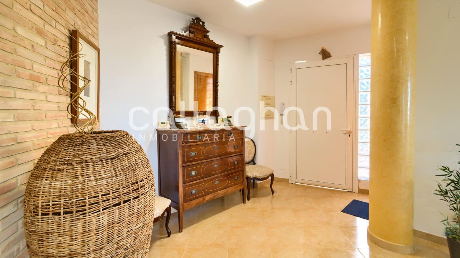 4 soveværelse Villa til salg i Alberic med swimmingpool garage - € 525.000 (Ref: 9252272)