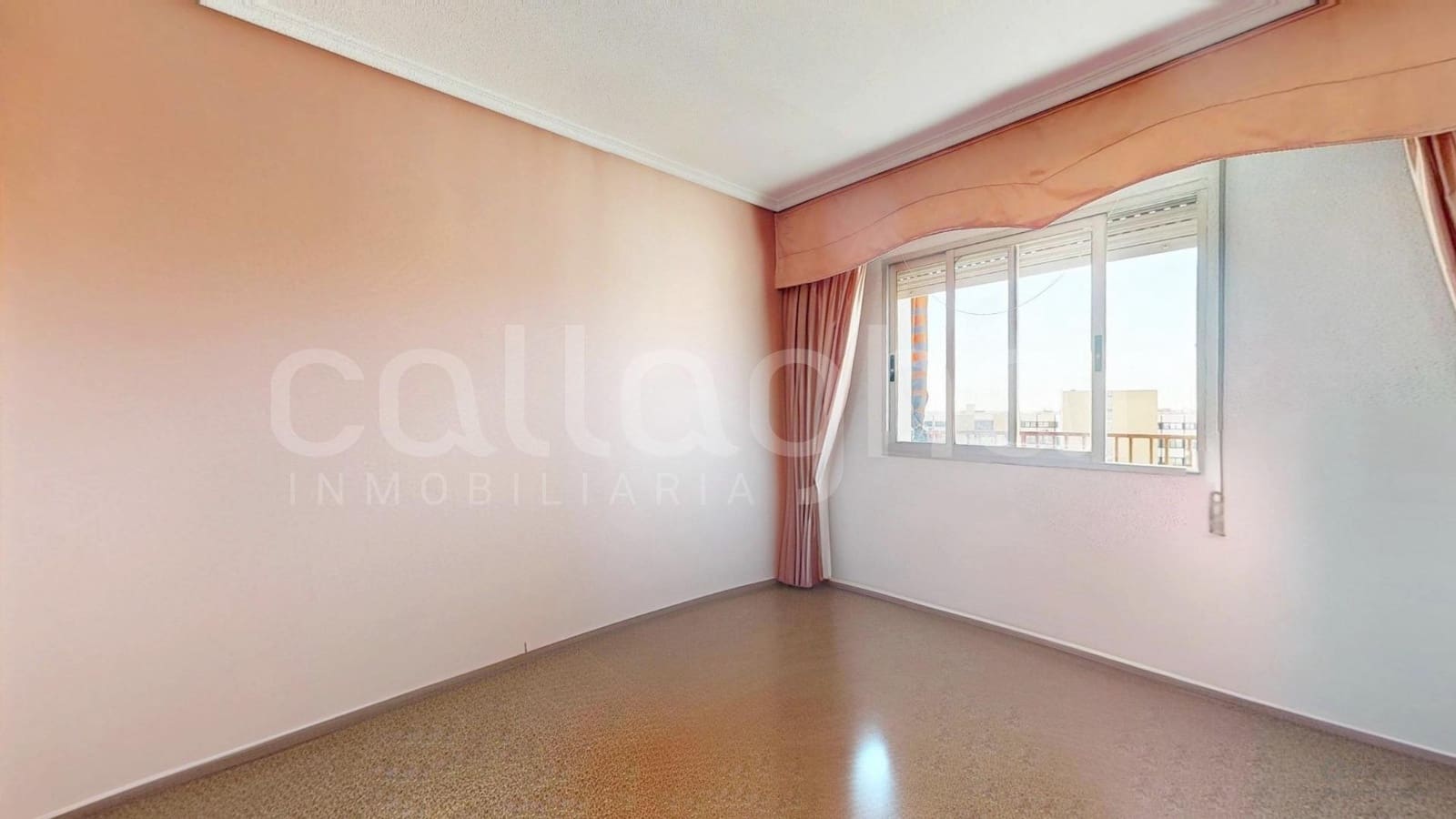 3 soveværelse Lejlighed til salg i Valencia by - € 290.000 (Ref: 9257535)