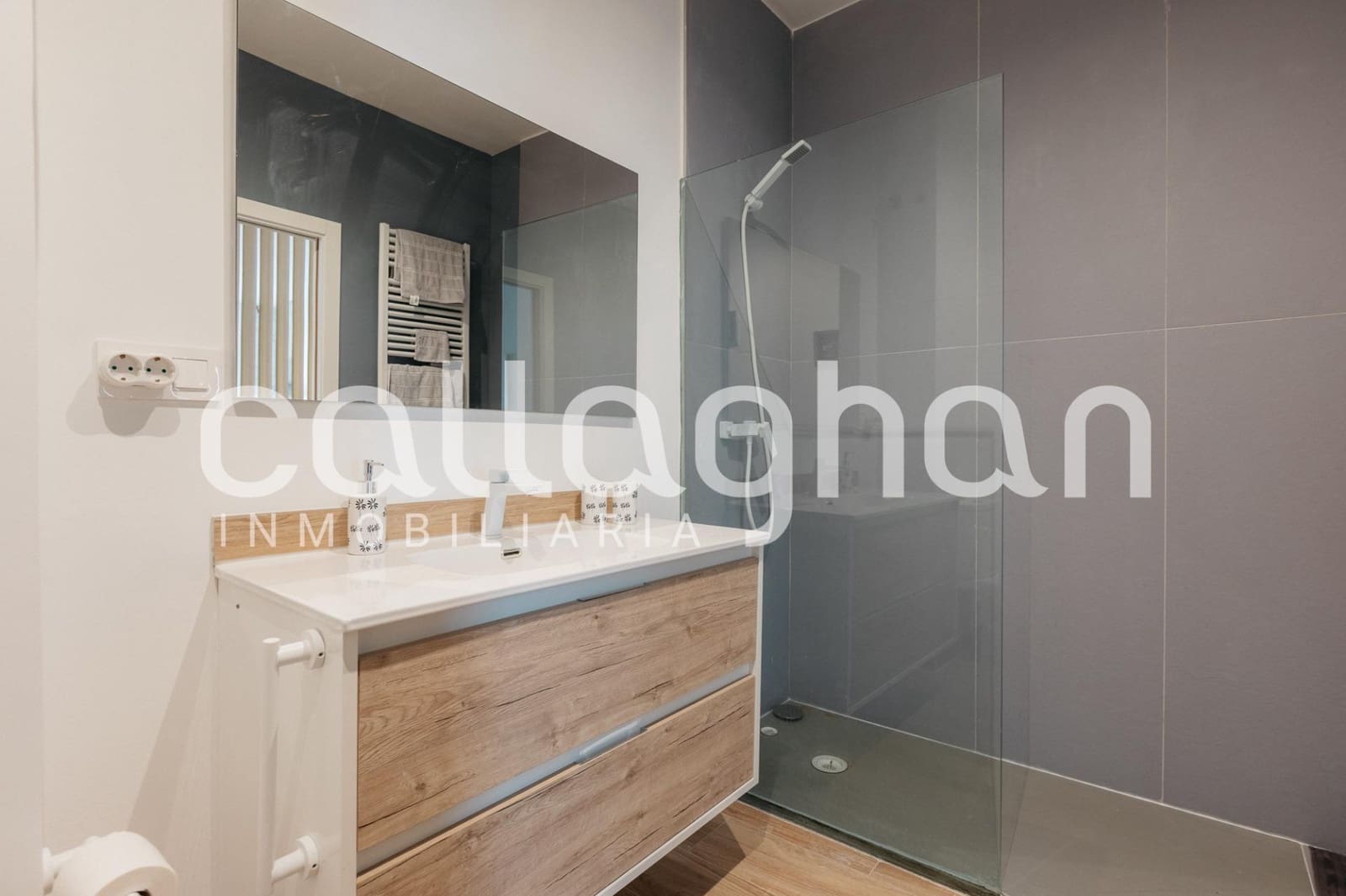 1 sypialnia Studio do wynajęcia w Miasto Walencja - 990 € (Ref: 9257540)