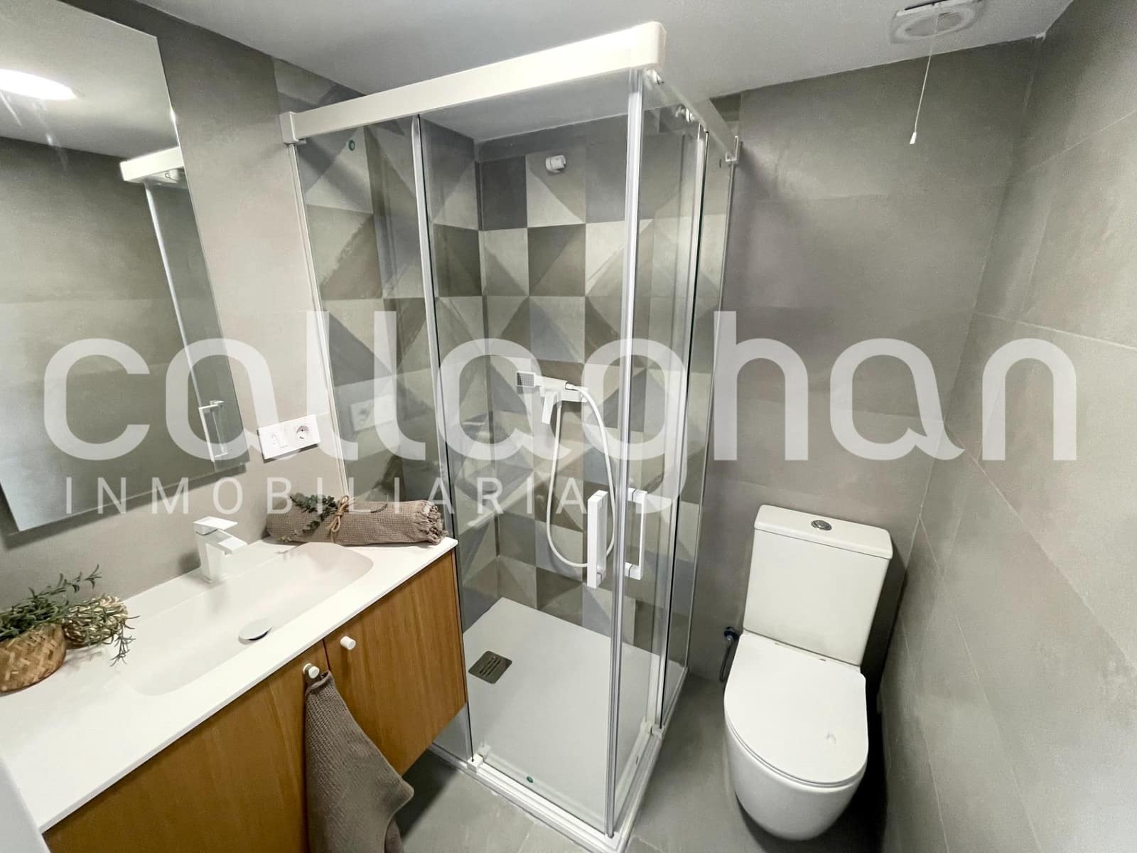 1 sovrum Vind att hyra i Valencia stad - 1 200 € (Ref: 9262799)