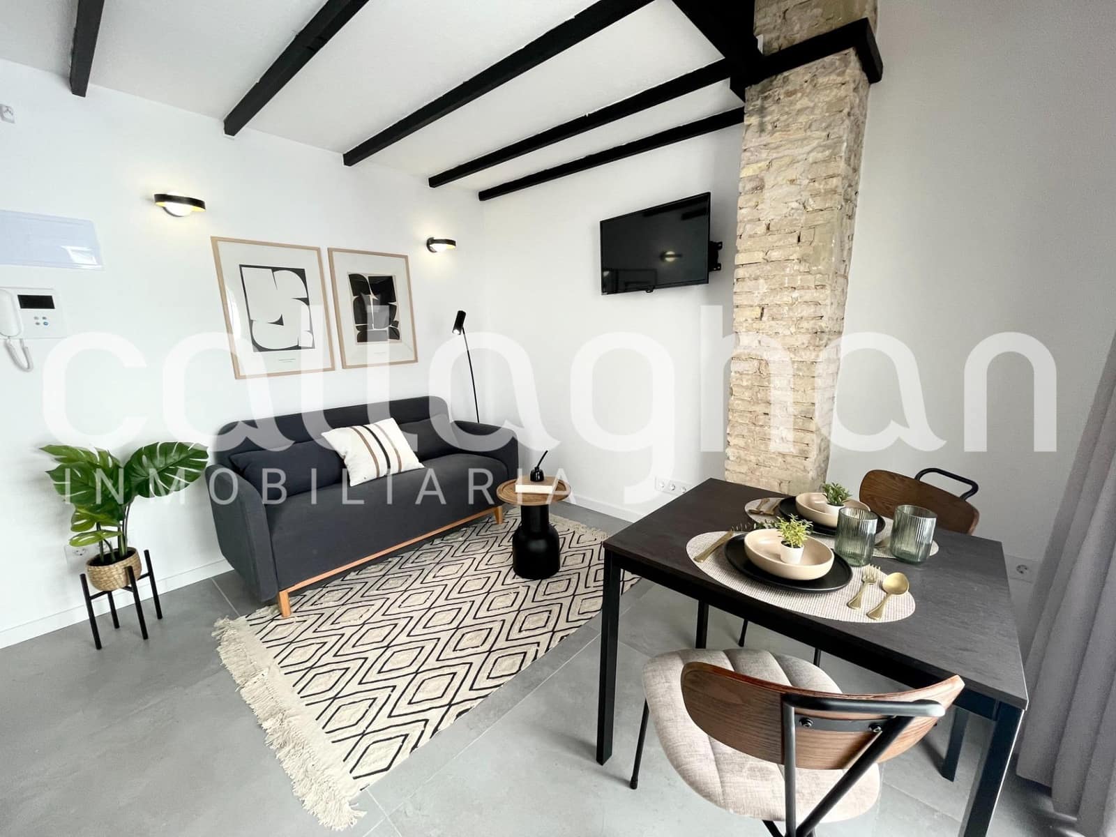 1 sovrum Vind att hyra i Valencia stad - 1 200 € (Ref: 9262799)