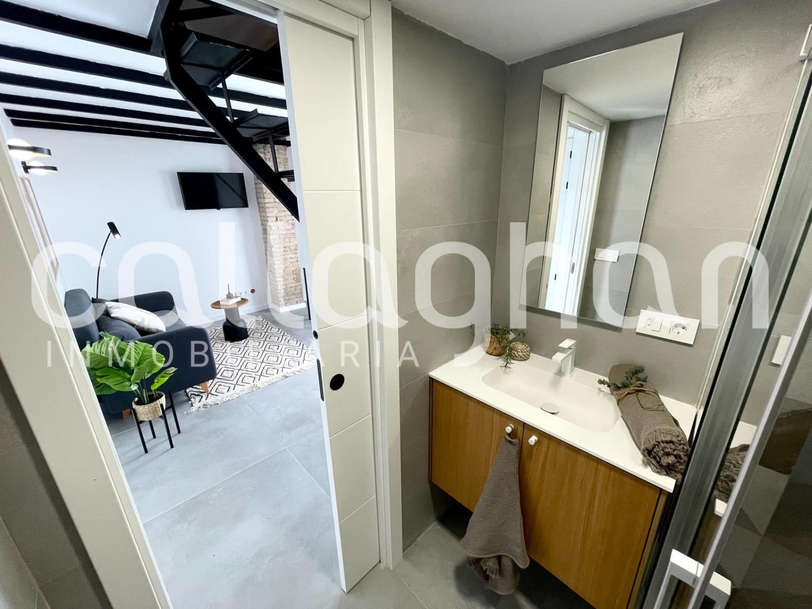 1 sovrum Vind att hyra i Valencia stad - 1 200 € (Ref: 9262799)