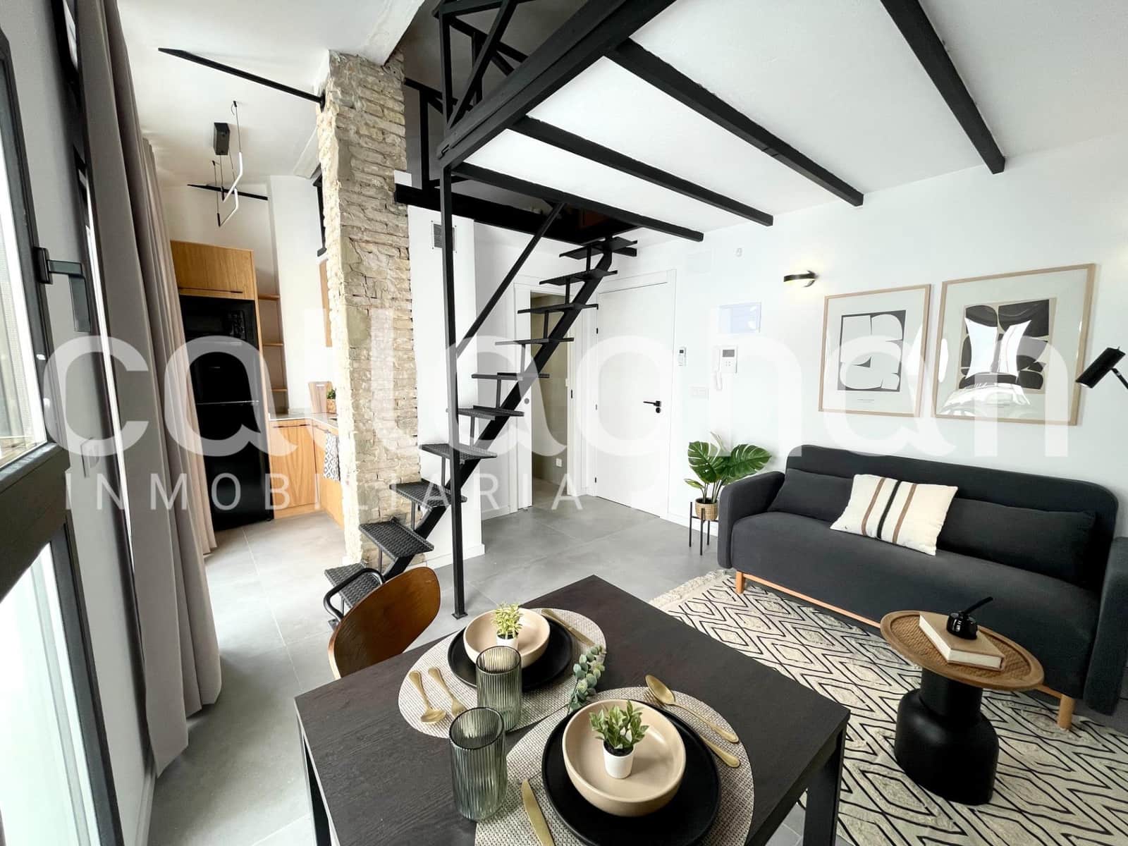 1 sovrum Vind att hyra i Valencia stad - 1 200 € (Ref: 9262799)