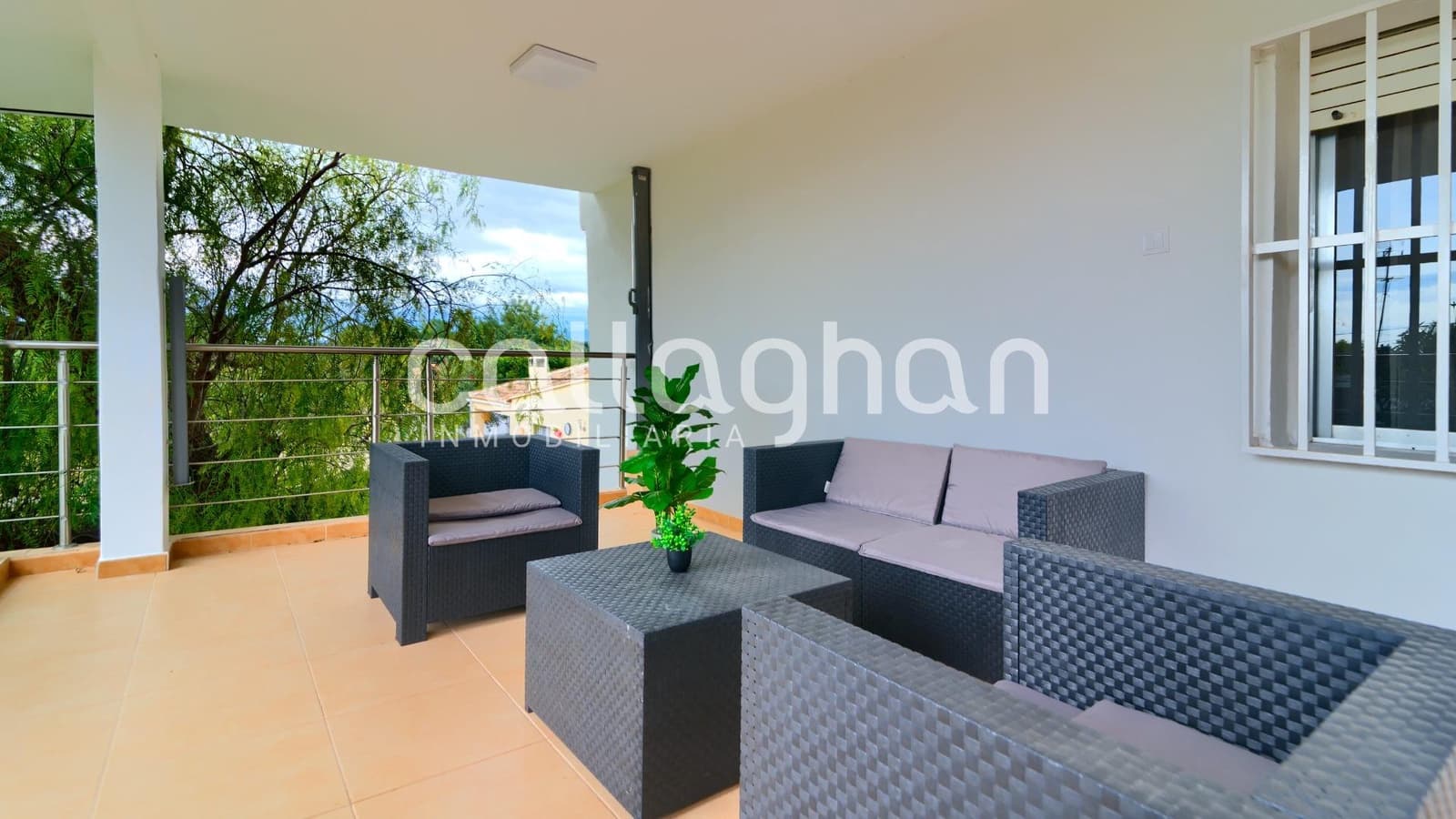 3 soveværelse Villa til salg i Pedralba med swimmingpool garage - € 270.000 (Ref: 9282383)