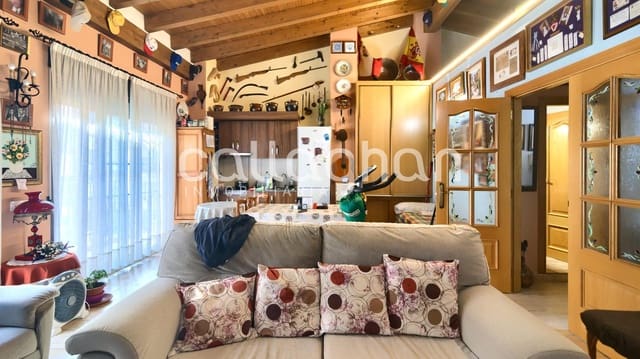 5 sovrum Radhus till salu i La Vall d'Uixó - 250 000 € (Ref: 9285378)