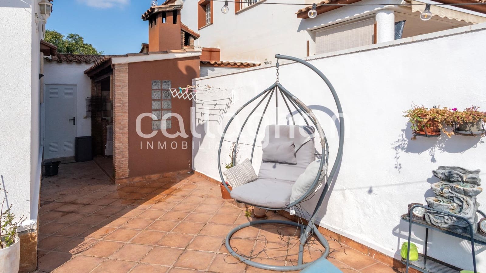 3 soveværelse Villa til salg i La Pobla de Vallbona med swimmingpool garage - € 425.000 (Ref: 9285379)