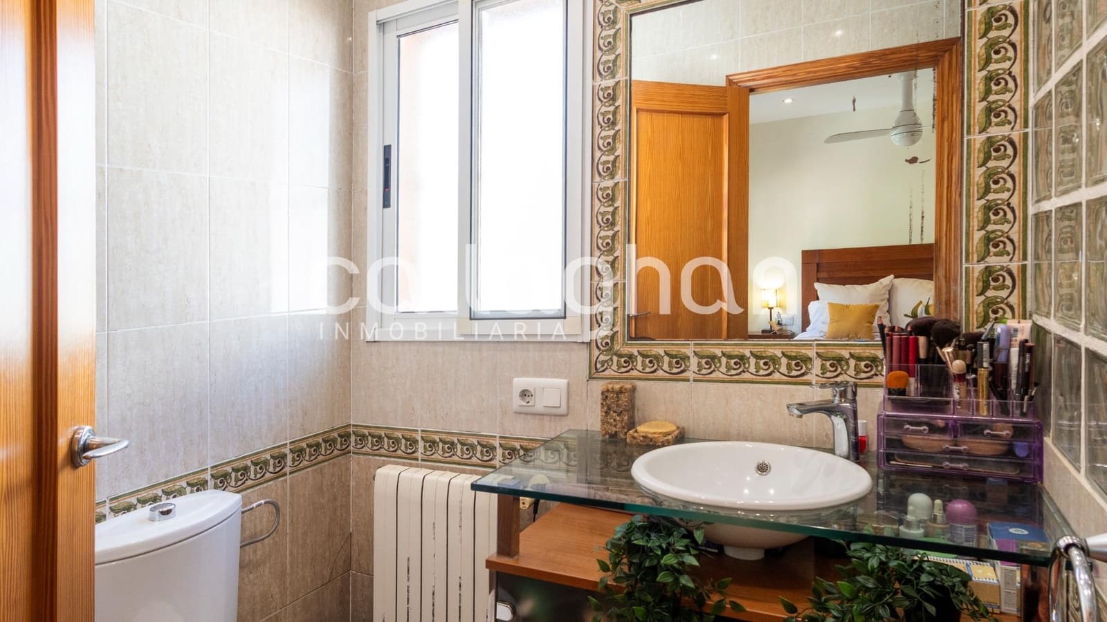 3 soveværelse Villa til salg i La Pobla de Vallbona med swimmingpool garage - € 425.000 (Ref: 9285379)