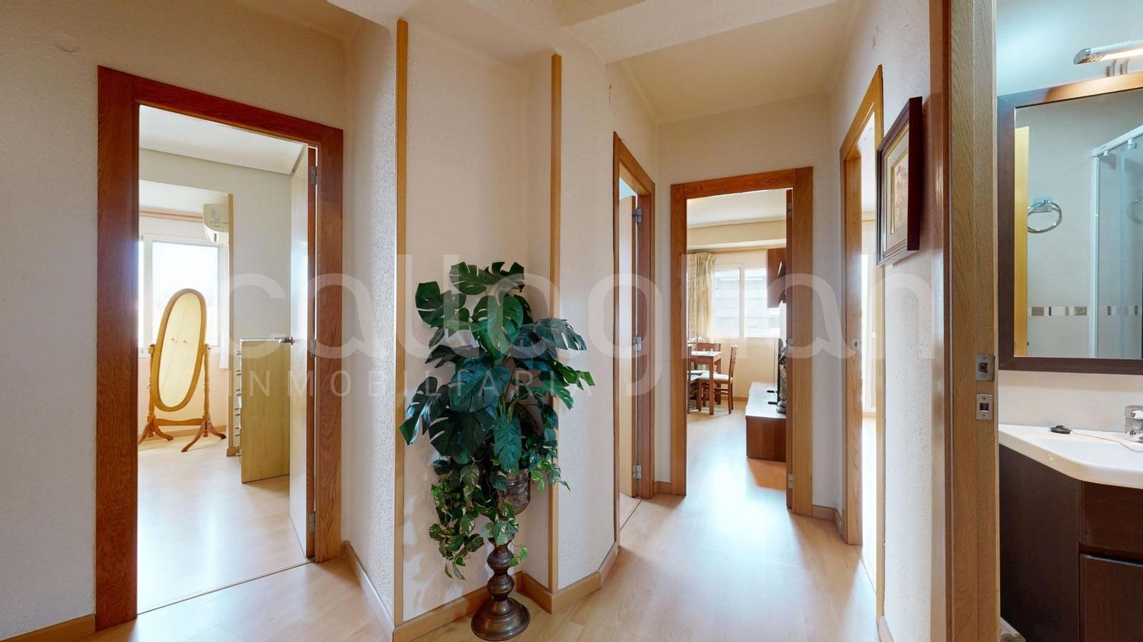 3 bedroom Flat for sale in Valencia city - € 480,000 (Ref: 9303723)