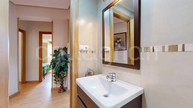 3 soveværelse Lejlighed til salg i Exposicio, Valencia by - € 480.000 (Ref: 9303723)