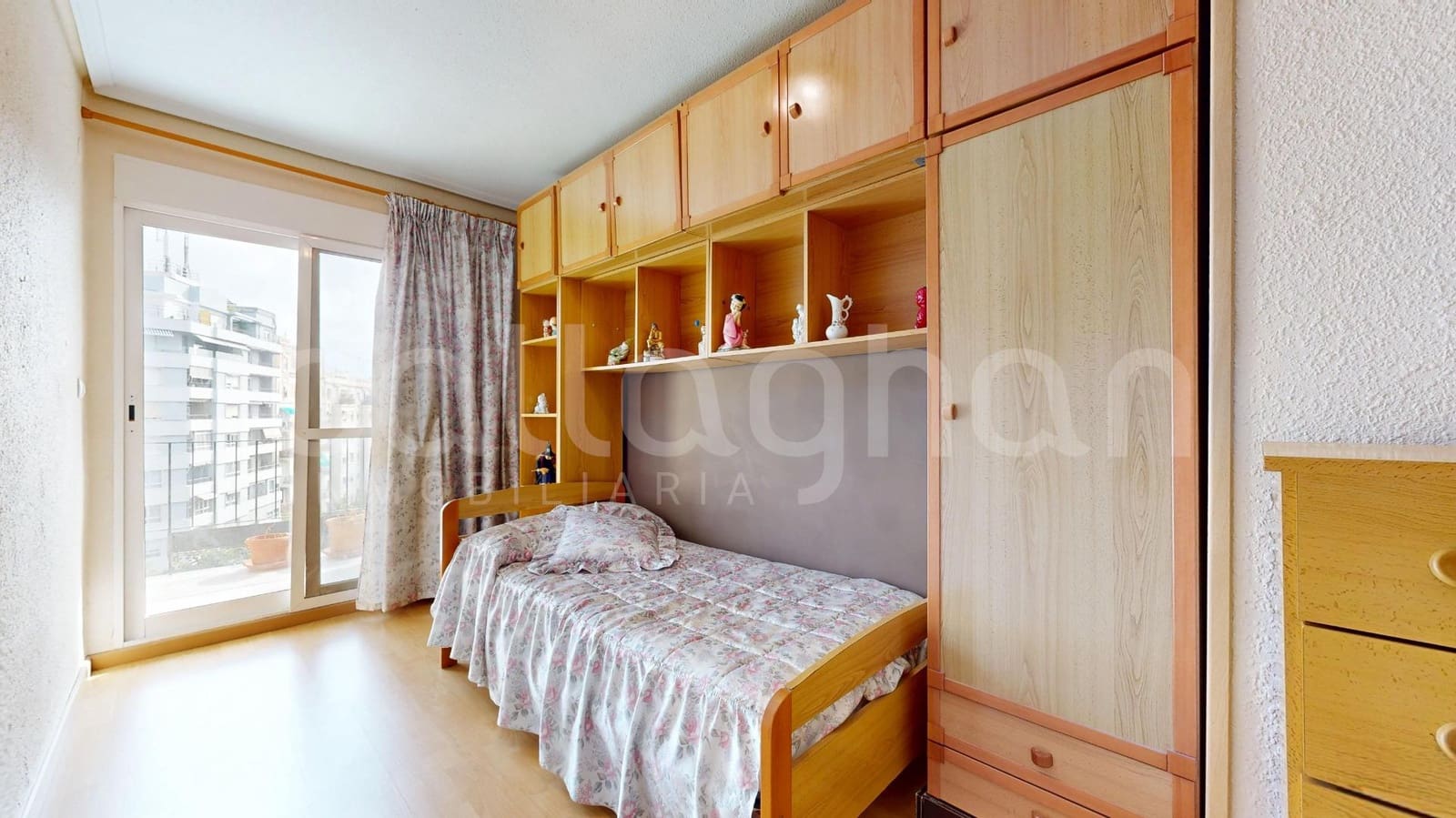 3 bedroom Flat for sale in Valencia city - € 480,000 (Ref: 9303723)