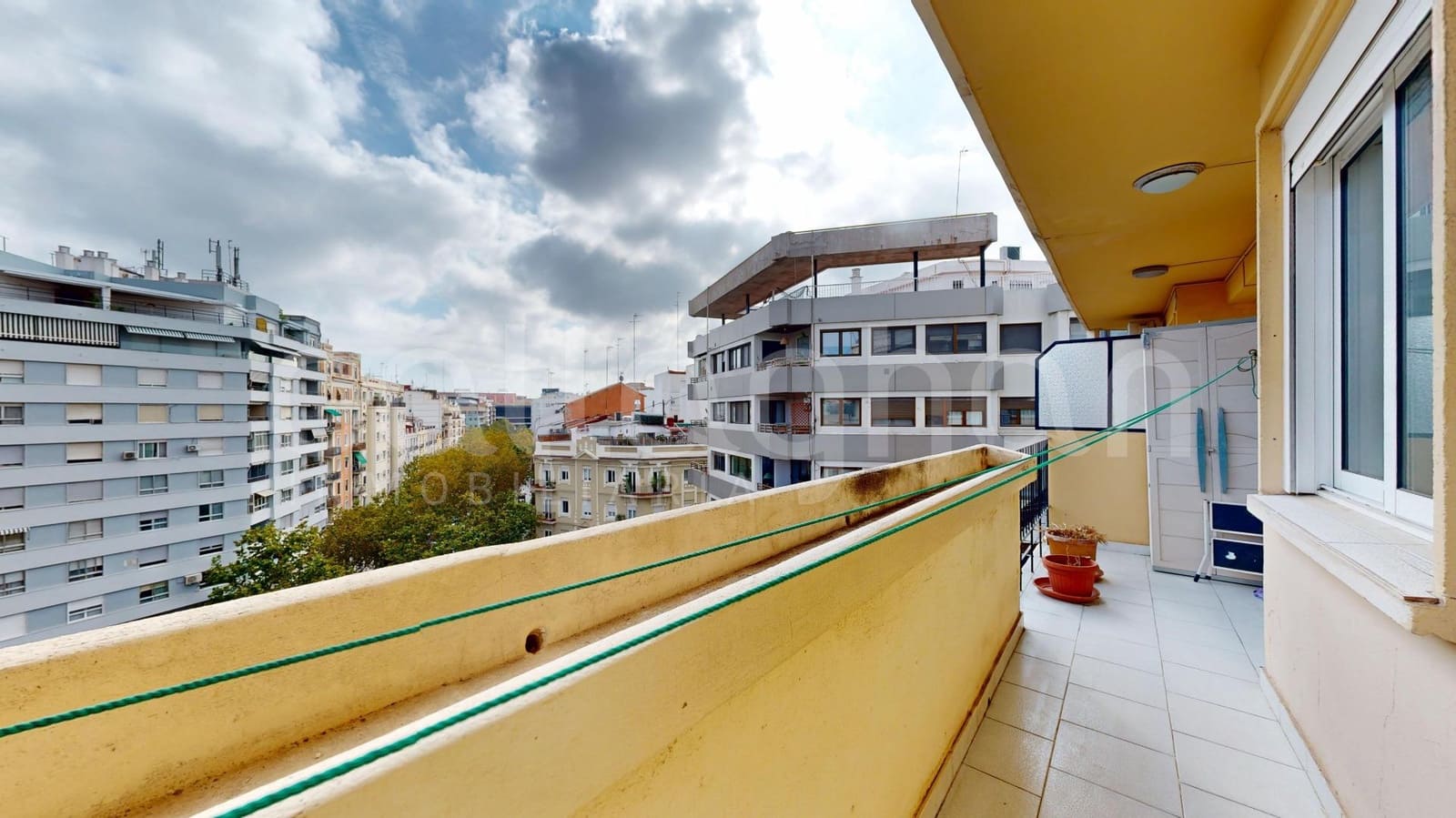 3 bedroom Flat for sale in Valencia city - € 480,000 (Ref: 9303723)