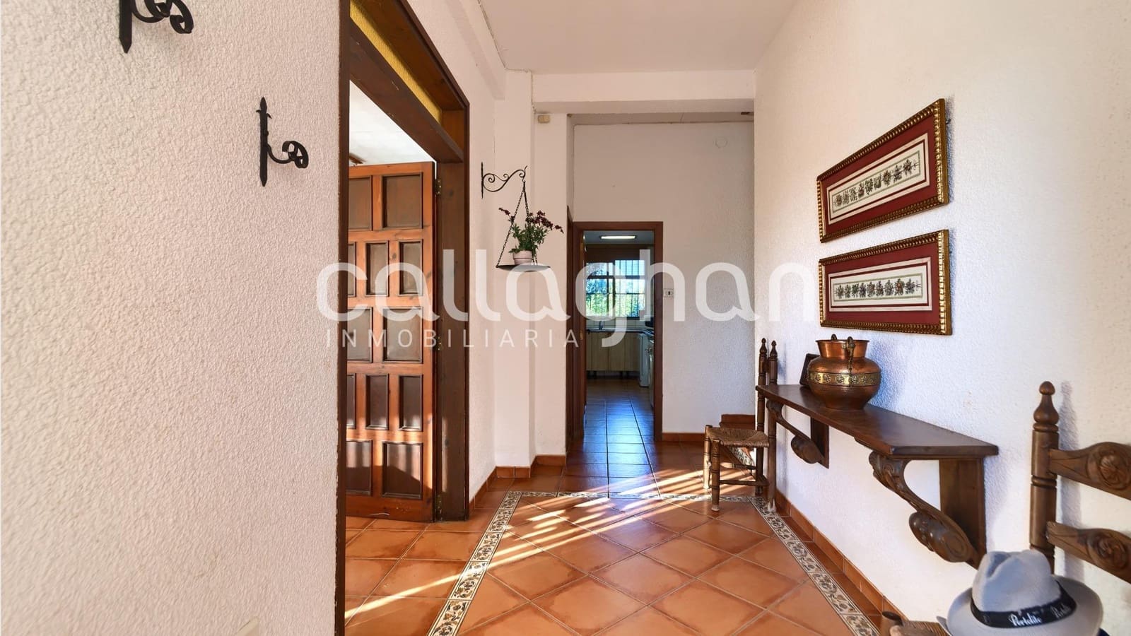 4 makuuhuone Huvila myytävänä paikassa Alzira mukana uima-altaan 
autotalli - 450 000 € (Ref: 9308691)