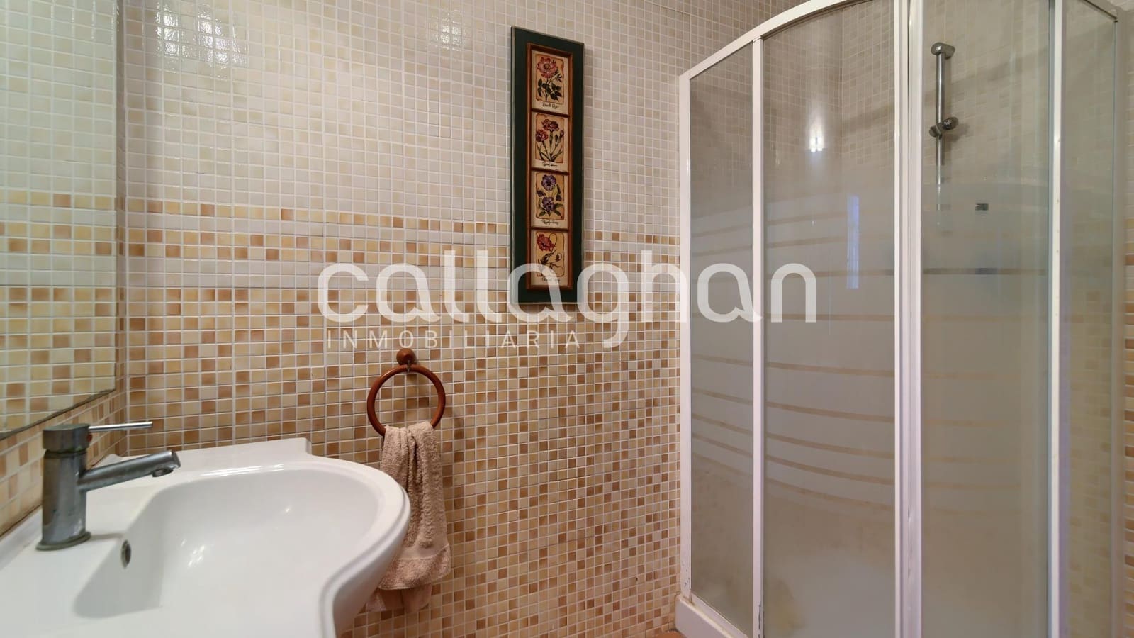 4 makuuhuone Huvila myytävänä paikassa Alzira mukana uima-altaan 
autotalli - 450 000 € (Ref: 9308691)