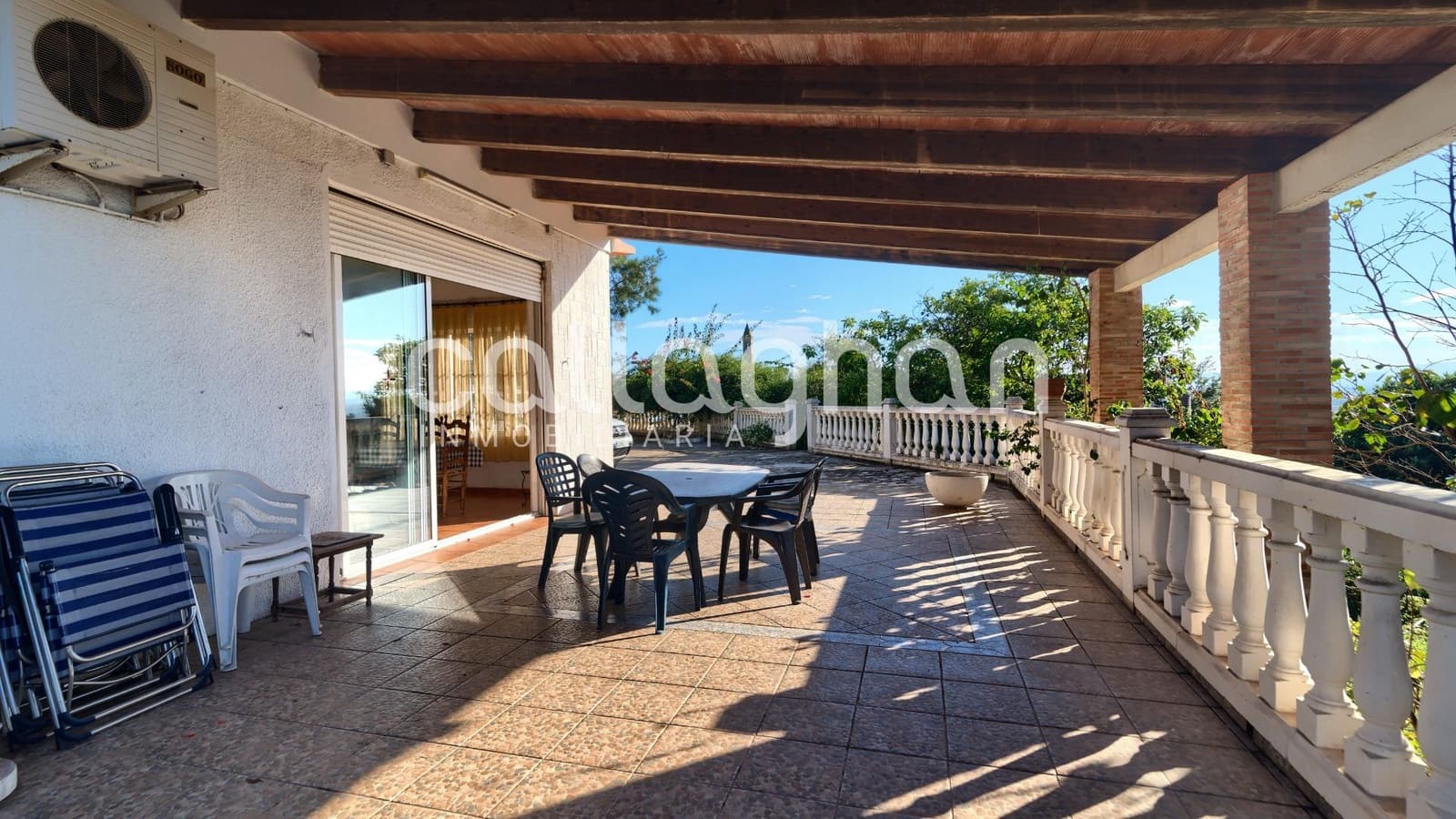 4 makuuhuone Huvila myytävänä paikassa Alzira mukana uima-altaan 
autotalli - 450 000 € (Ref: 9308691)