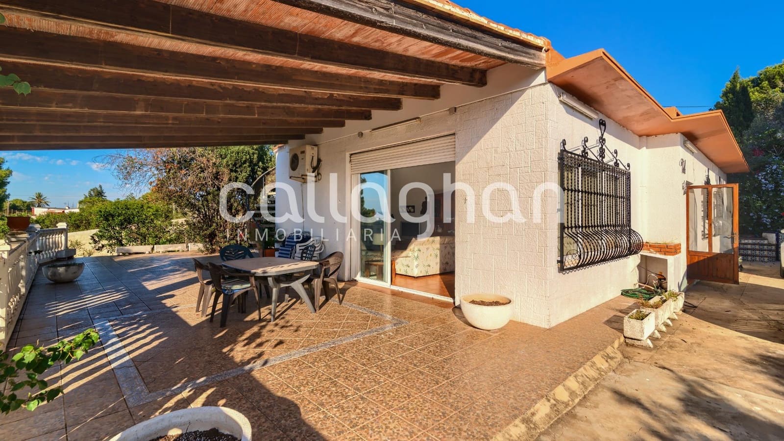 4 makuuhuone Huvila myytävänä paikassa Alzira mukana uima-altaan 
autotalli - 450 000 € (Ref: 9308691)