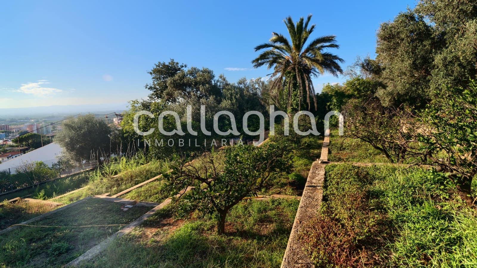 4 makuuhuone Huvila myytävänä paikassa Alzira mukana uima-altaan 
autotalli - 450 000 € (Ref: 9308691)