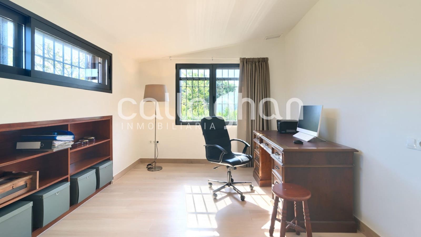 4 bedroom Villa for sale in Godella with pool garage - € 940,000 (Ref: 9322608)