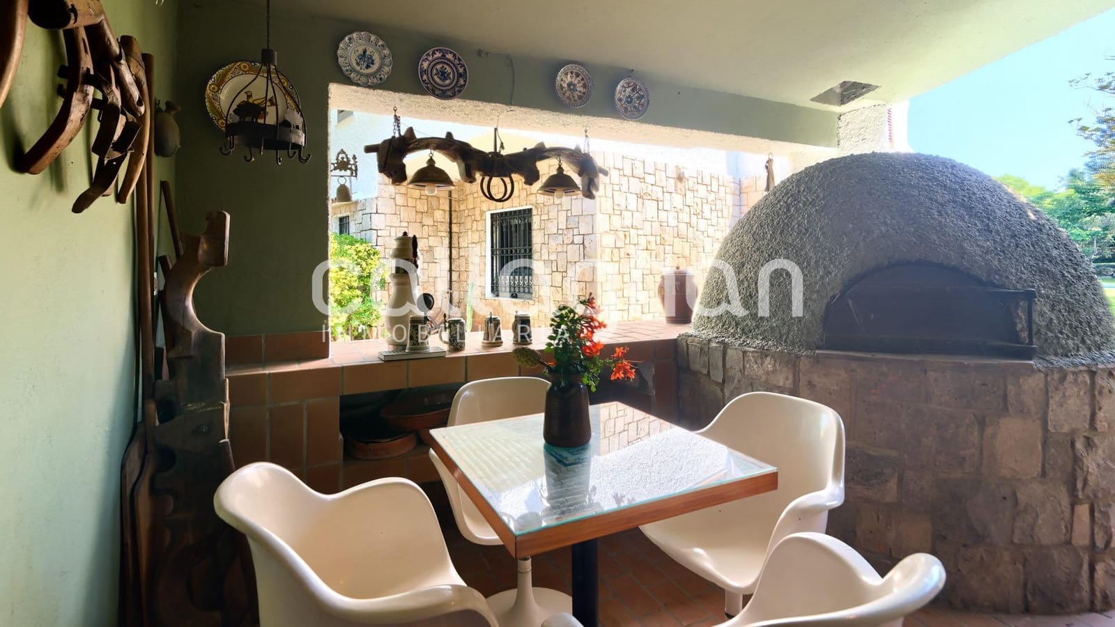 4 bedroom Villa for sale in Godella with pool garage - € 940,000 (Ref: 9322608)