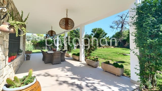 4 sovrum Villa till salu i Godella med pool garage - 940 000 € (Ref: 9322608)