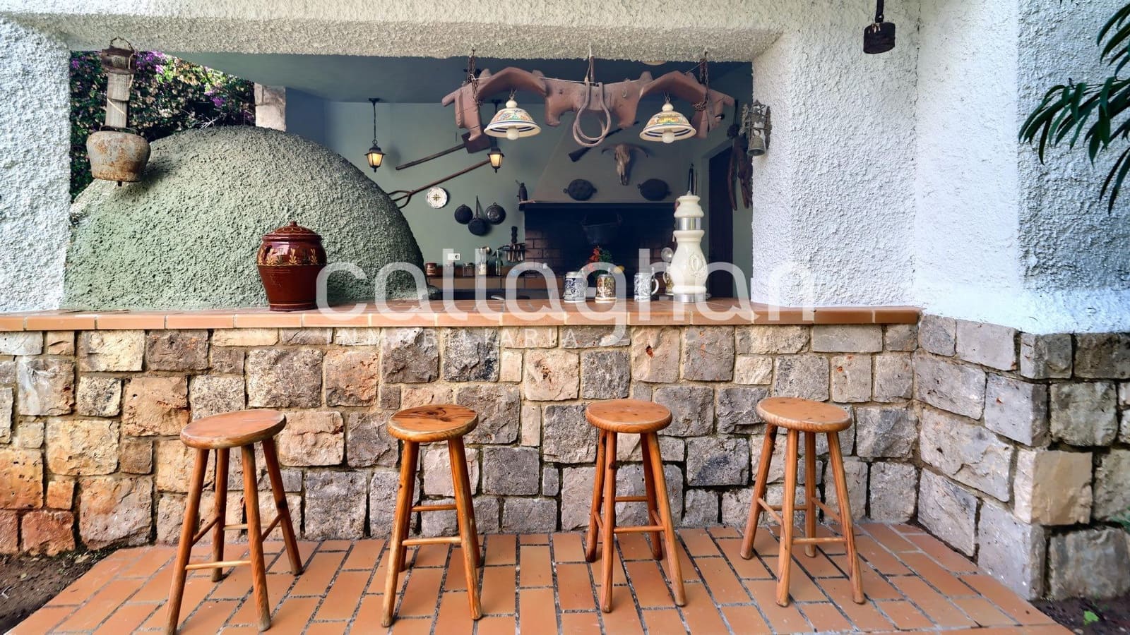4 bedroom Villa for sale in Godella with pool garage - € 940,000 (Ref: 9322608)