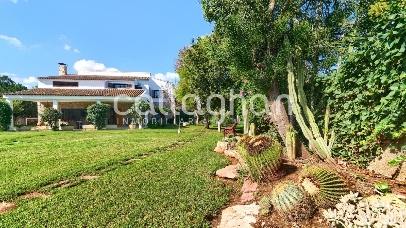 4 bedroom Villa for sale in Godella with pool garage - € 940,000 (Ref: 9322608)