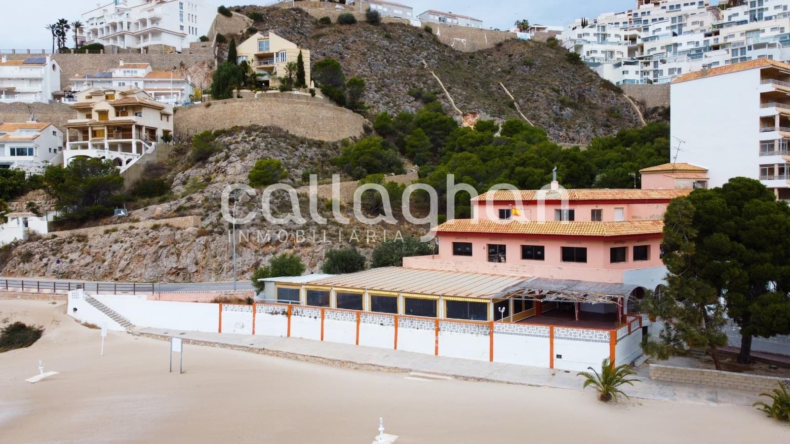 Hotel na sprzedaż w Cullera - 2 500 000 € (Ref: 9335232)