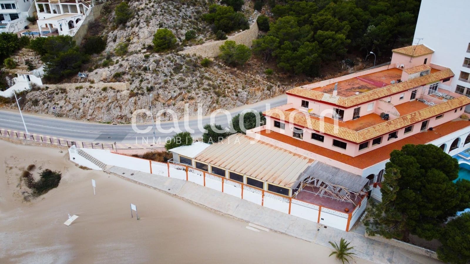 Hotel na sprzedaż w Cullera - 2 500 000 € (Ref: 9335232)