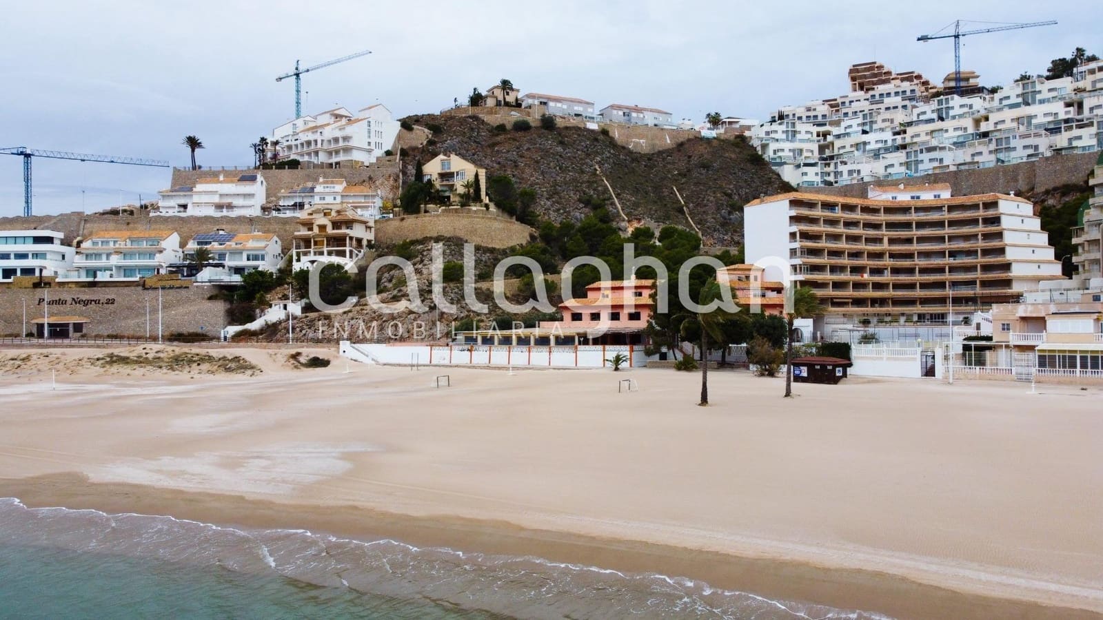 Hotel na sprzedaż w Cullera - 2 500 000 € (Ref: 9335232)