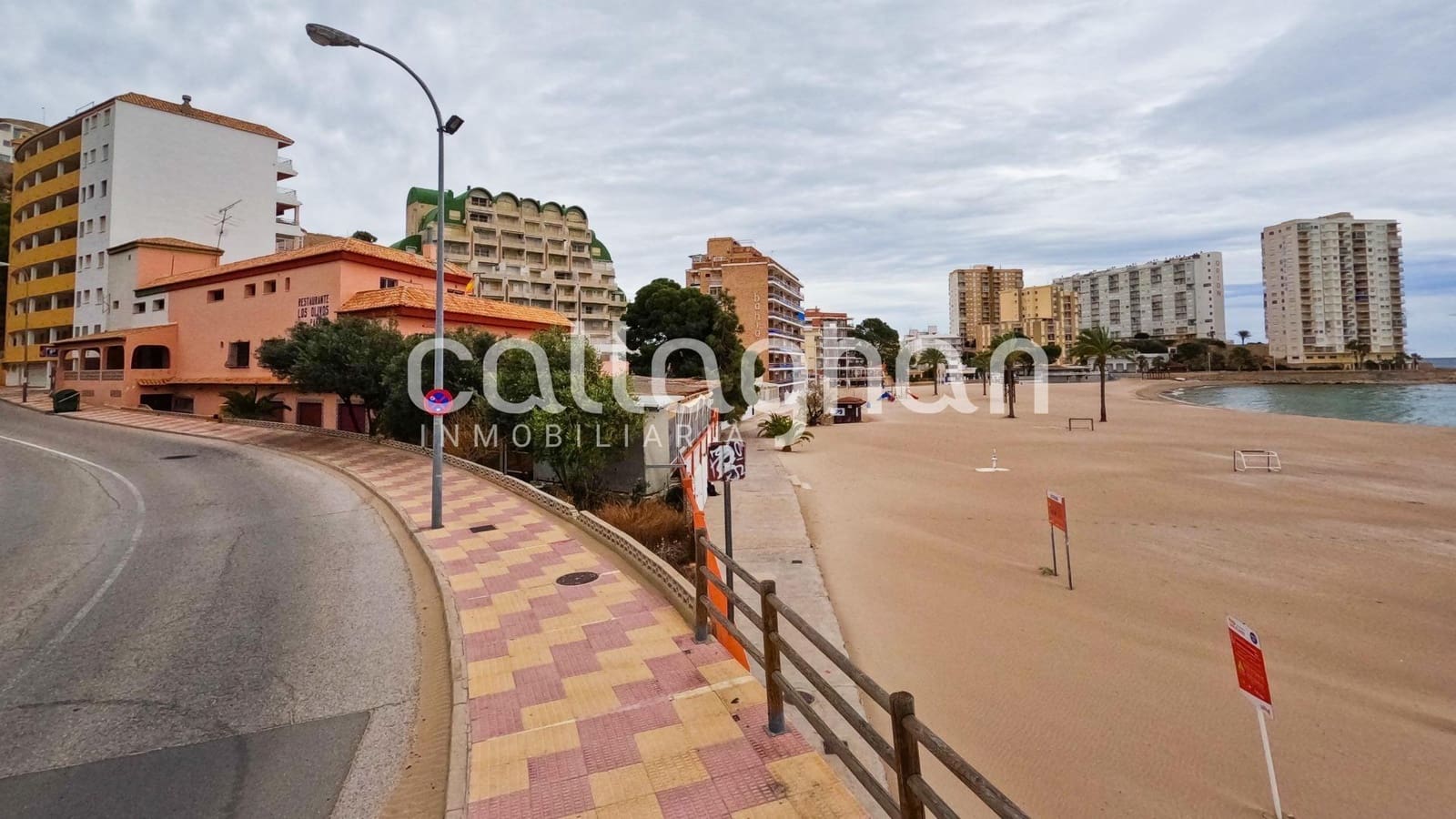 Hotel na sprzedaż w Cullera - 2 500 000 € (Ref: 9335232)