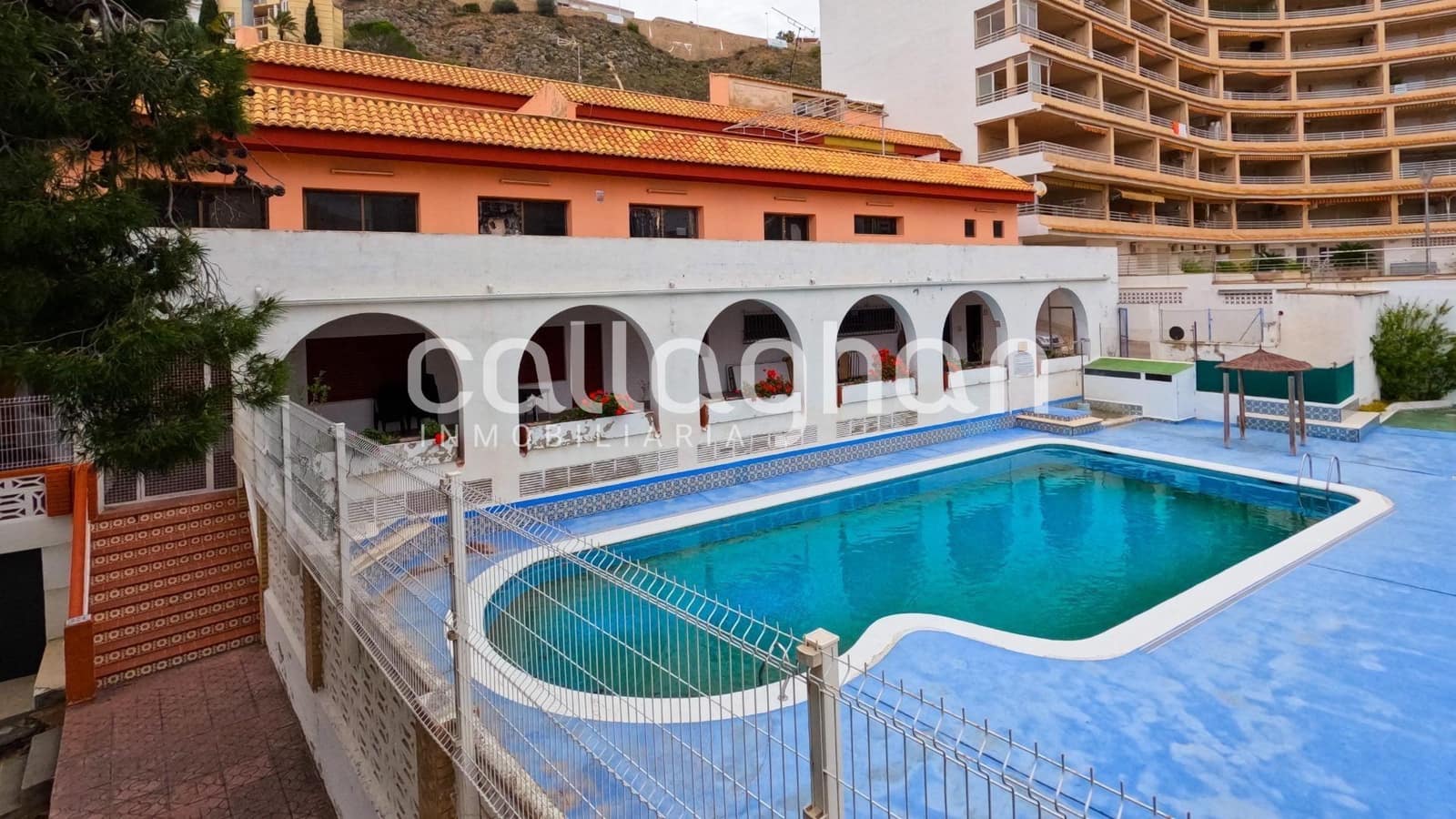 Hotel na sprzedaż w Cullera - 2 500 000 € (Ref: 9335232)