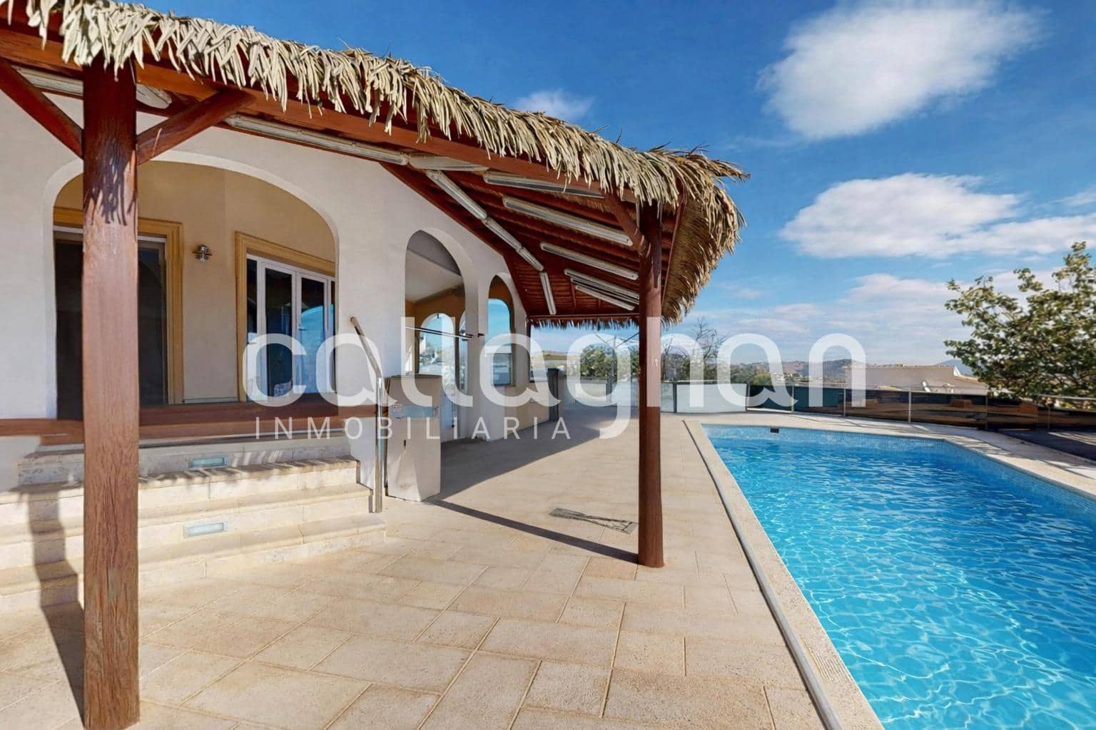 4 sovrum Villa till salu i Calpe / Calp med garage - 1 100 000 € (Ref: 9341387)