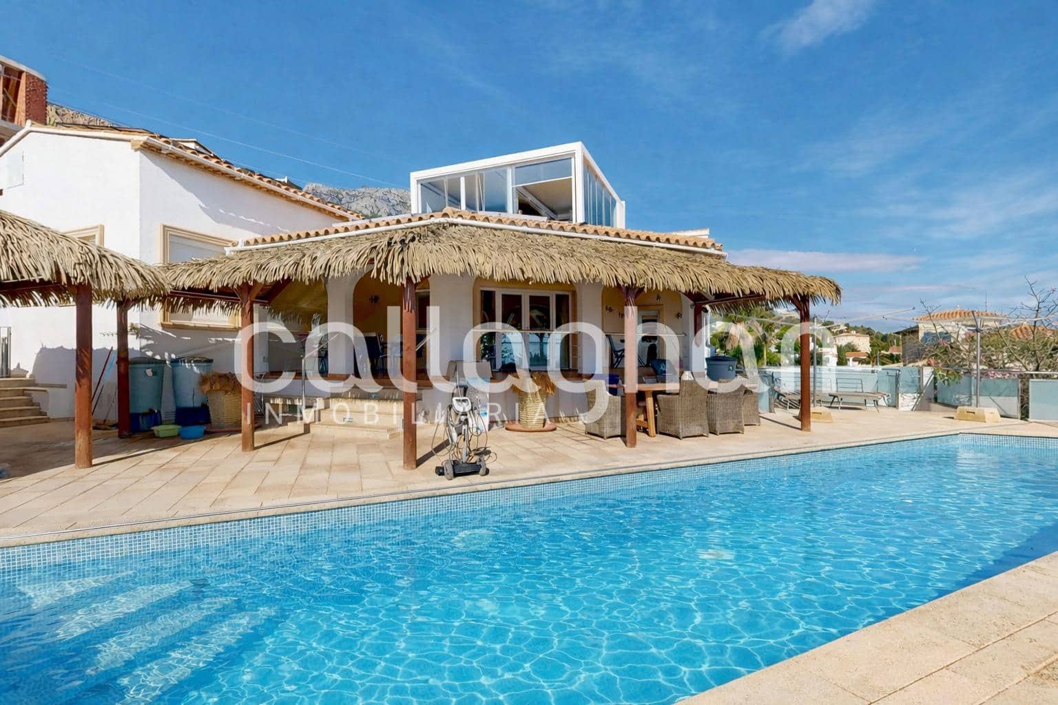 4 sovrum Villa till salu i Calpe / Calp med garage - 1 100 000 € (Ref: 9341387)