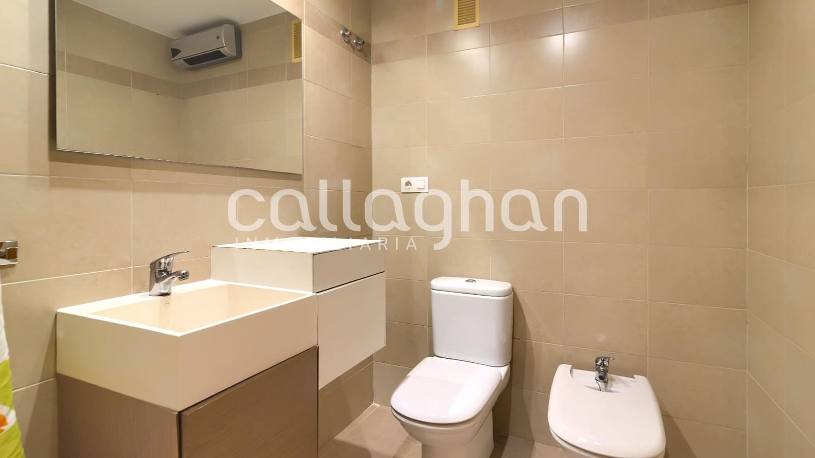 4 makuuhuone Asunto myytävänä paikassa Chilches mukana 
autotalli - 184 000 € (Ref: 9341388)