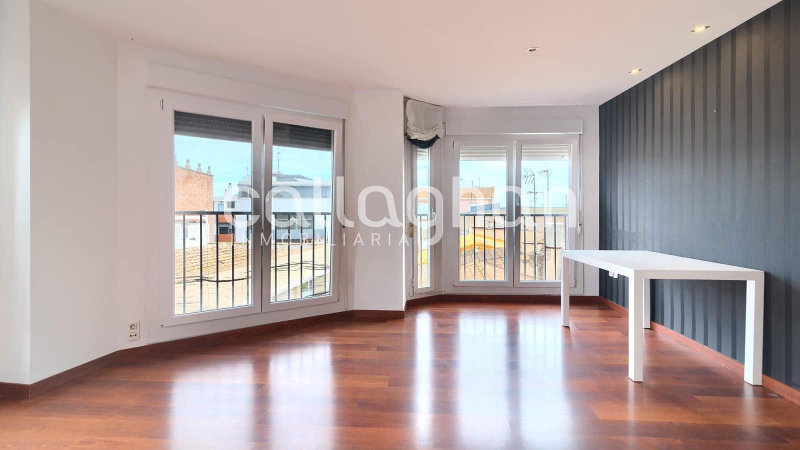 4 makuuhuone Asunto myytävänä paikassa Chilches mukana 
autotalli - 184 000 € (Ref: 9341388)