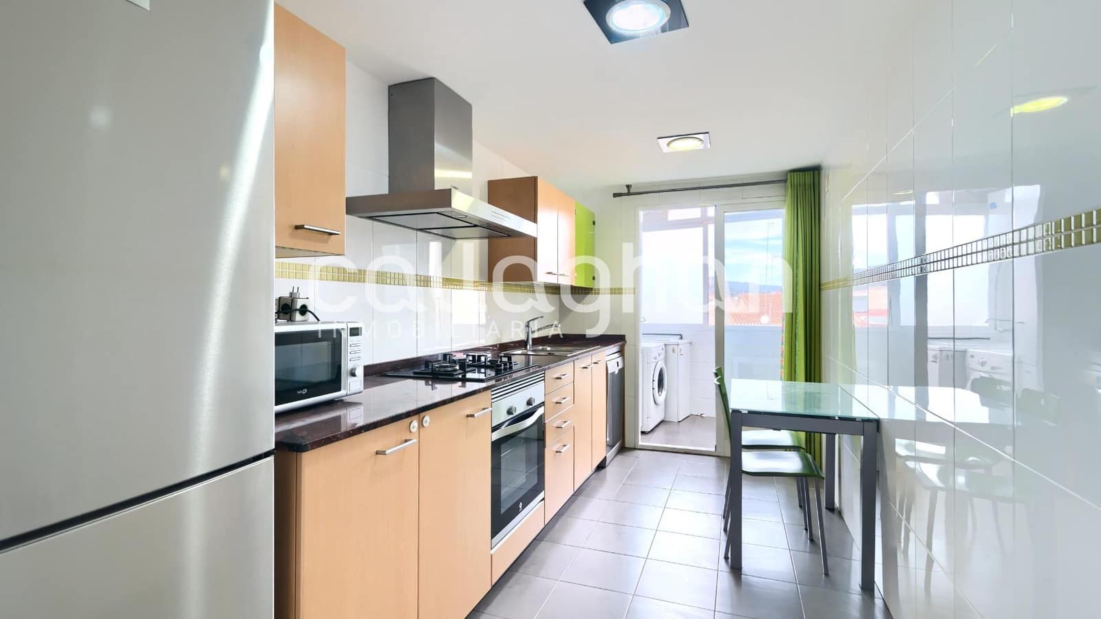 4 makuuhuone Asunto myytävänä paikassa Chilches mukana 
autotalli - 184 000 € (Ref: 9341388)