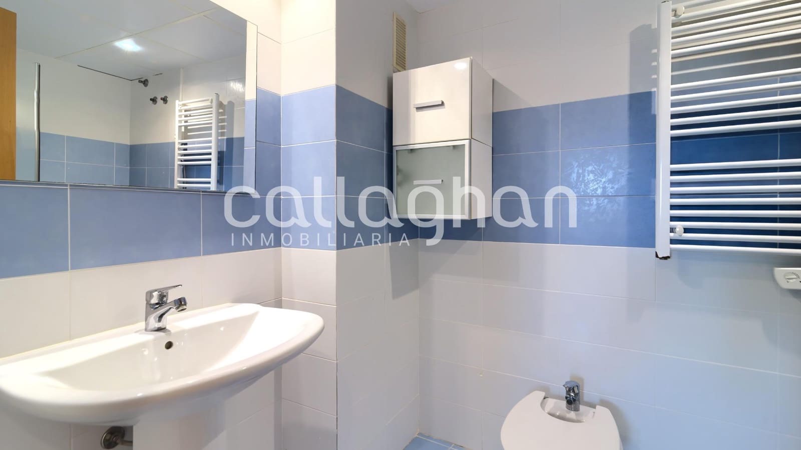 4 makuuhuone Asunto myytävänä paikassa Chilches mukana 
autotalli - 184 000 € (Ref: 9341388)