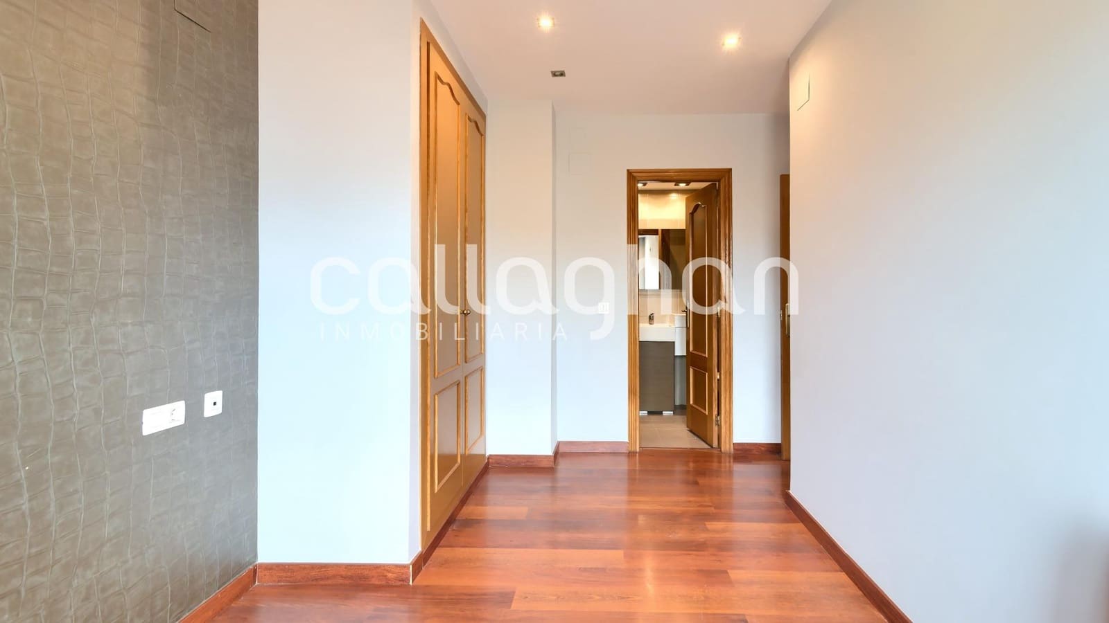 4 makuuhuone Asunto myytävänä paikassa Chilches mukana 
autotalli - 184 000 € (Ref: 9341388)