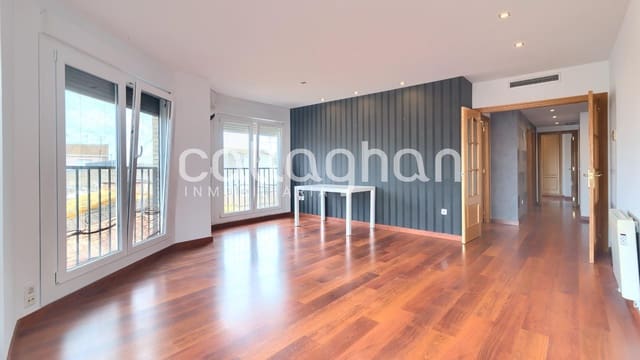 4 makuuhuone Asunto myytävänä paikassa Chilches mukana 
autotalli - 184 000 € (Ref: 9341388)