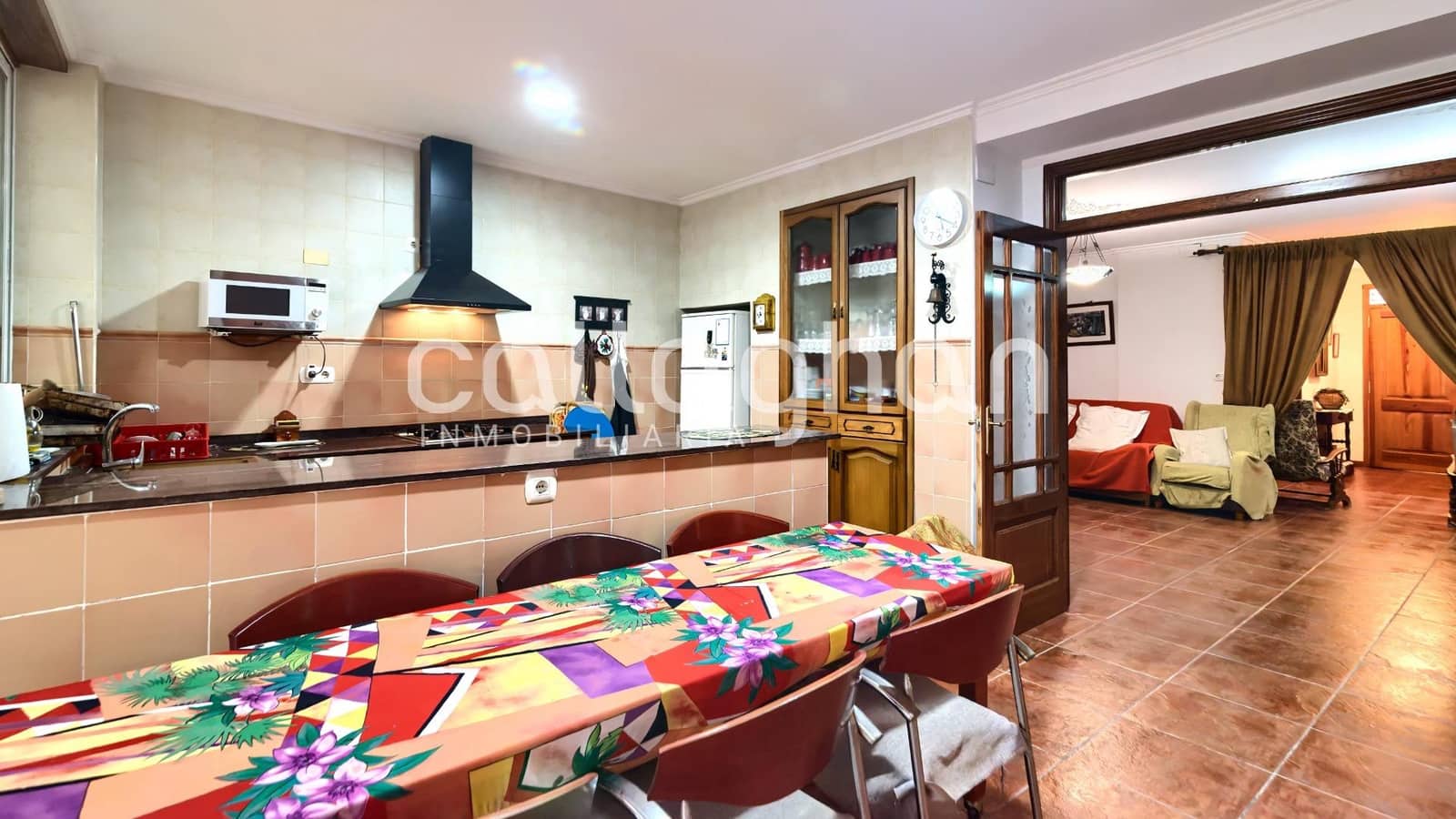 3 bedroom Terraced Villa for sale in Alberic - € 180,000 (Ref: 9344970)