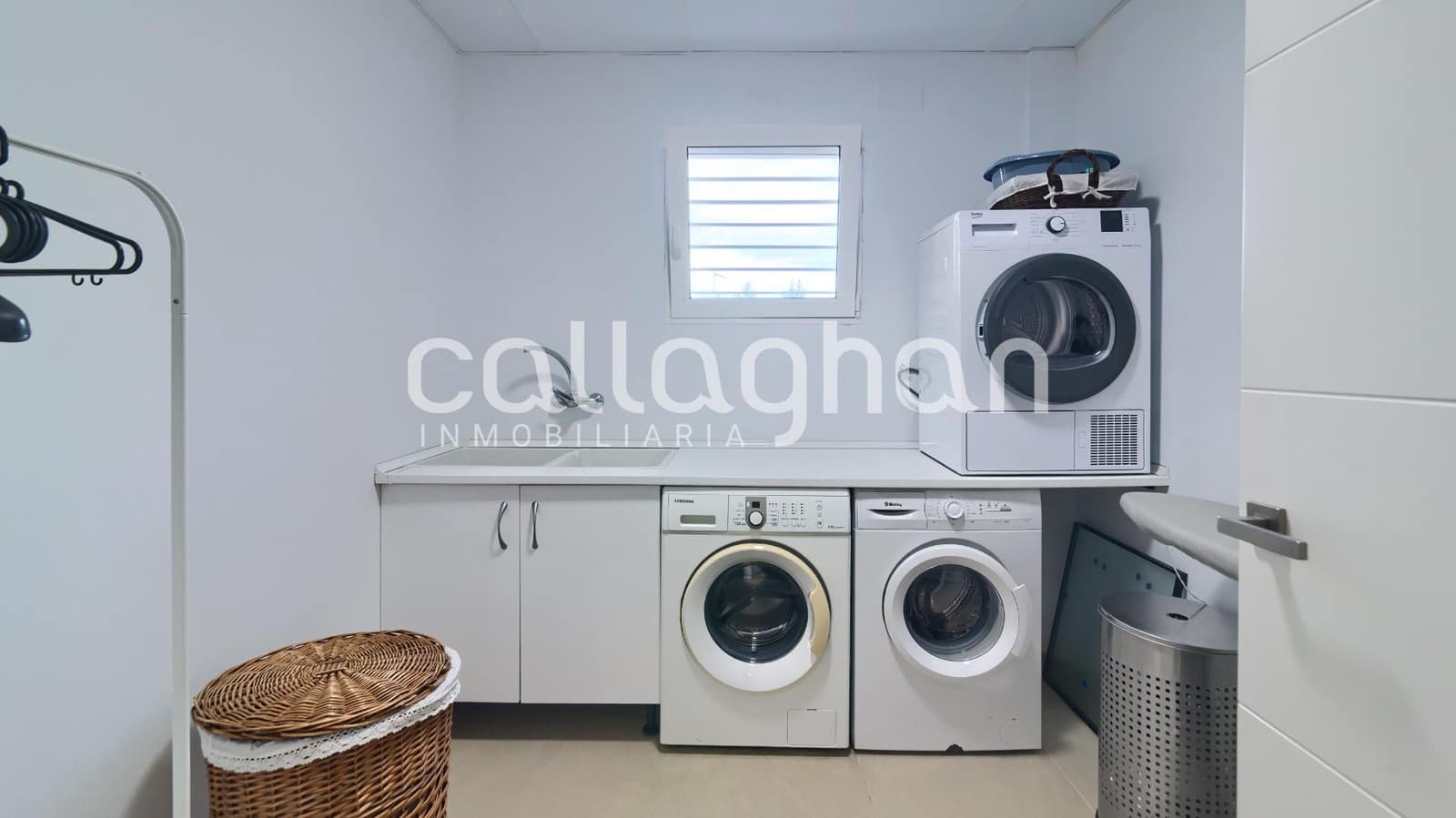 6 soveværelse Villa til salg i Picassent med swimmingpool garage - € 685.000 (Ref: 9383102)