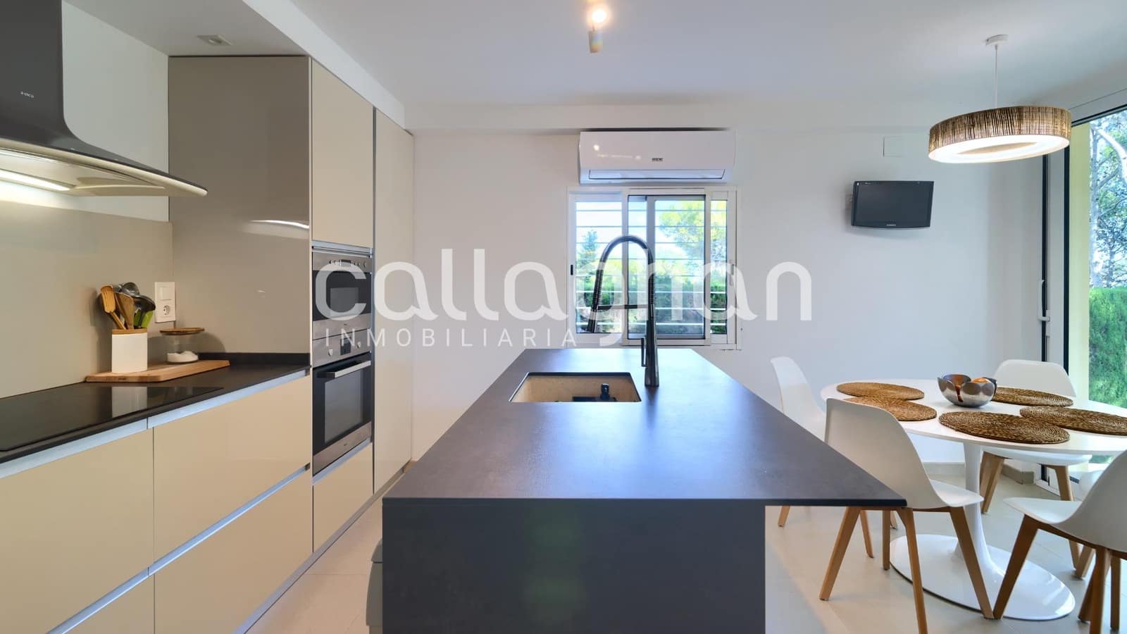 6 soveværelse Villa til salg i Picassent med swimmingpool garage - € 685.000 (Ref: 9383102)