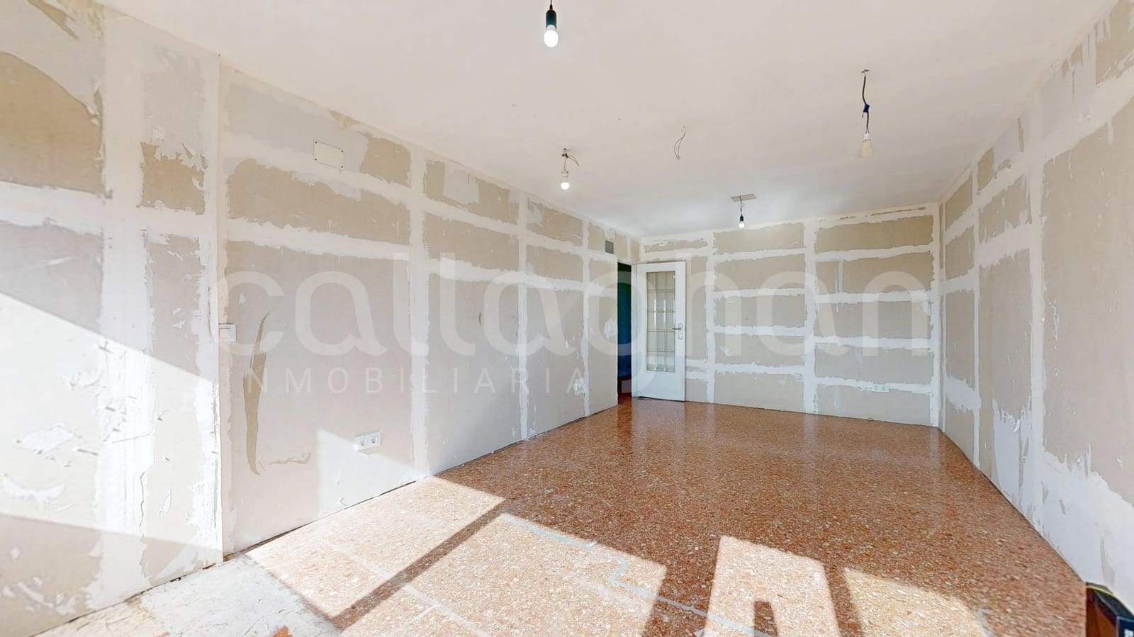 3 soveværelse Lejlighed til salg i Valencia by - € 280.000 (Ref: 9383104)