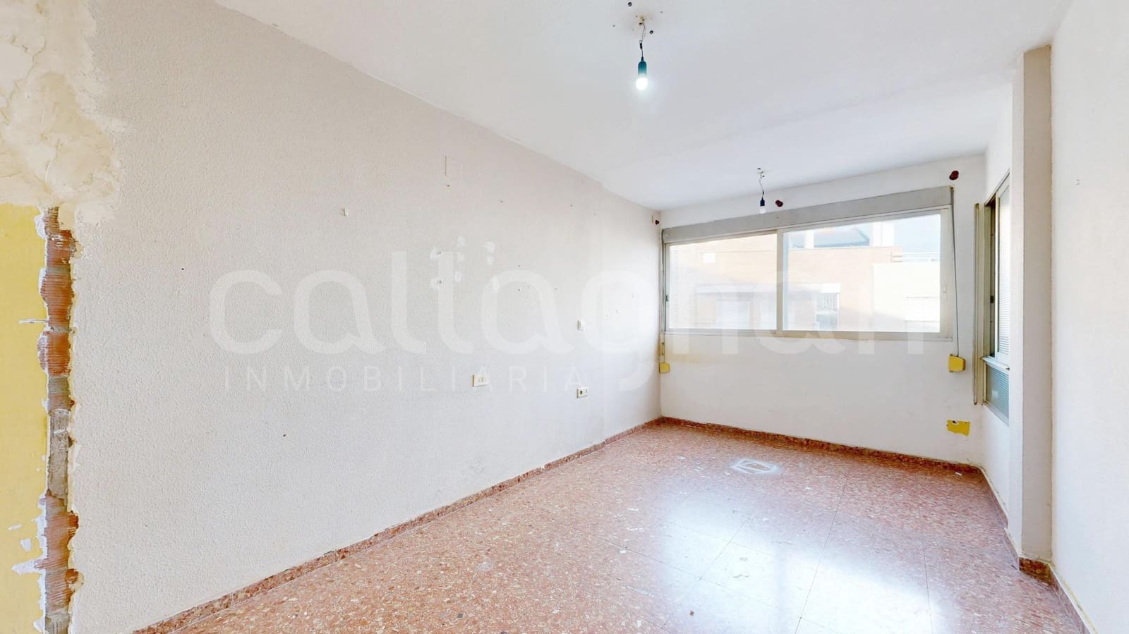 3 bedroom Flat for sale in Valencia city - € 350,000 (Ref: 9383104)