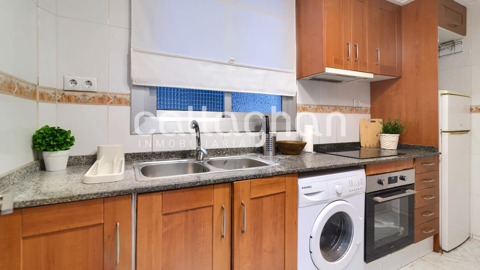 3 sovrum Lägenhet att hyra i Valencia stad - 1 250 € (Ref: 9386165)