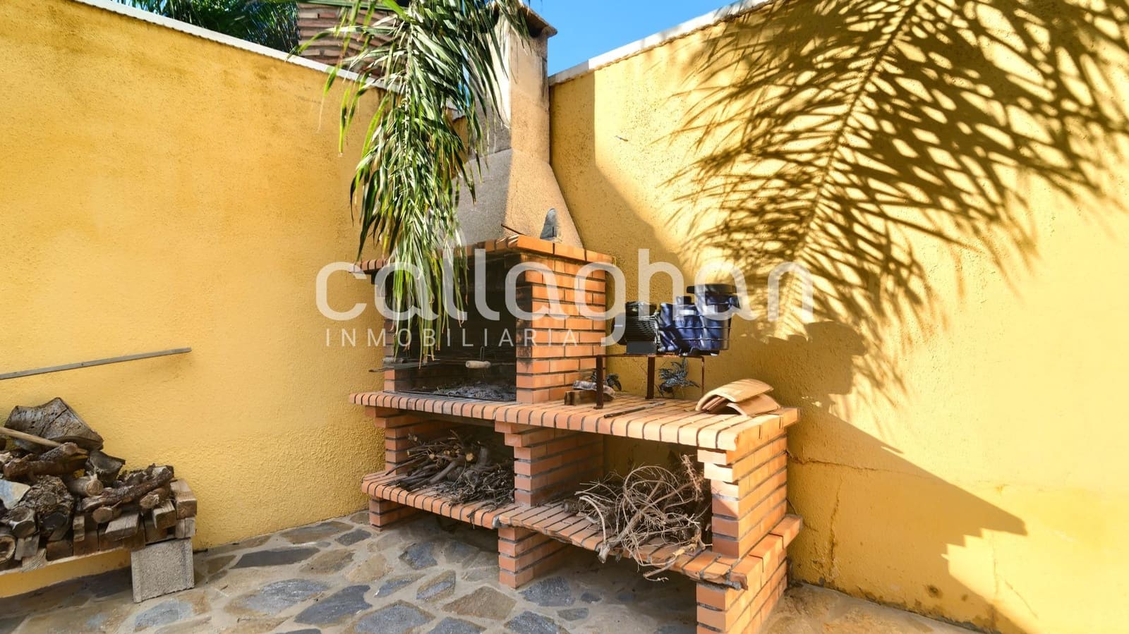 3 soverom Villa til salgs i La Pobla de Vallbona med svømmebasseng garasje - € 450 000 (Ref: 9398677)