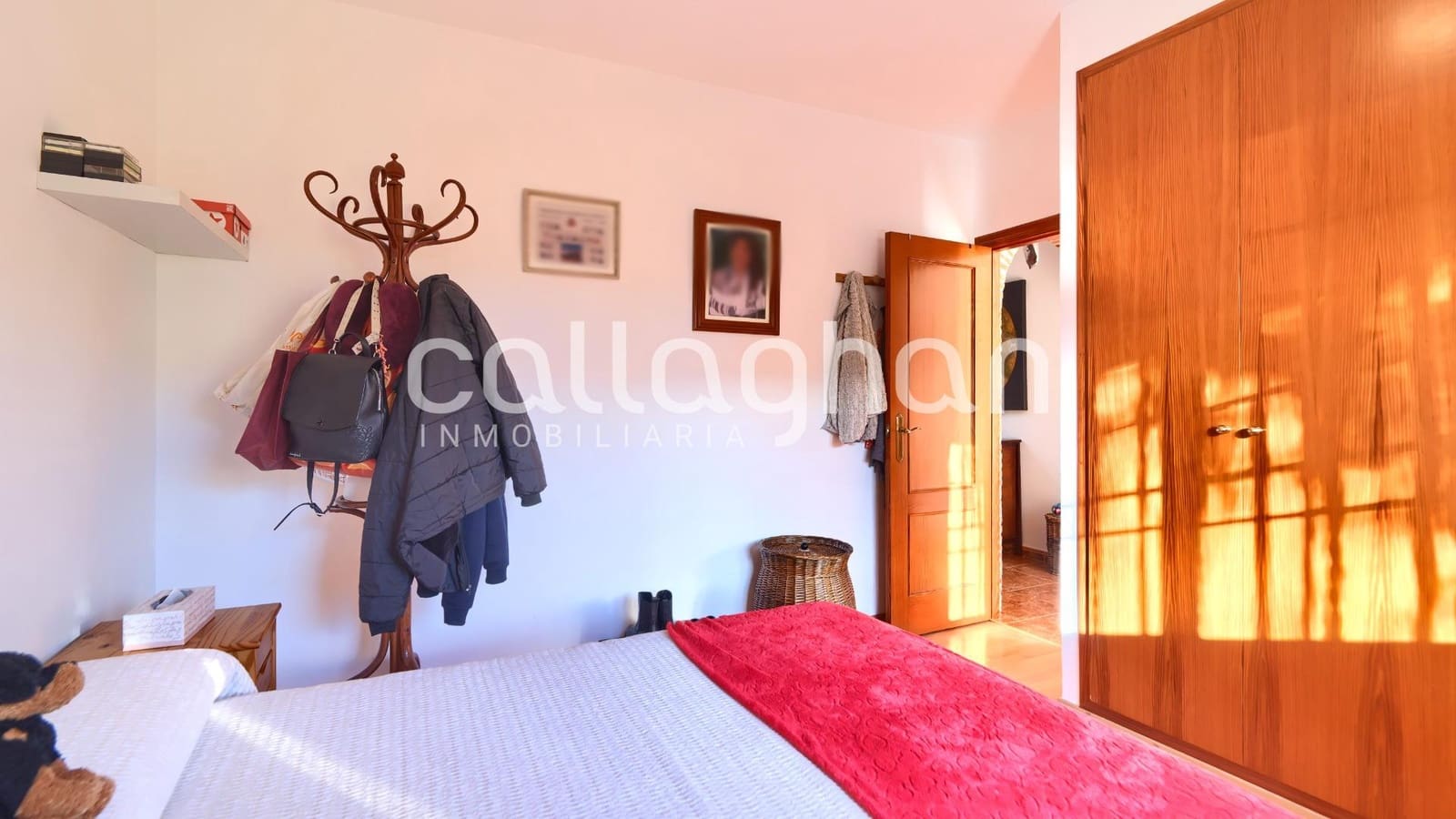 3 soverom Villa til salgs i La Pobla de Vallbona med svømmebasseng garasje - € 450 000 (Ref: 9398677)