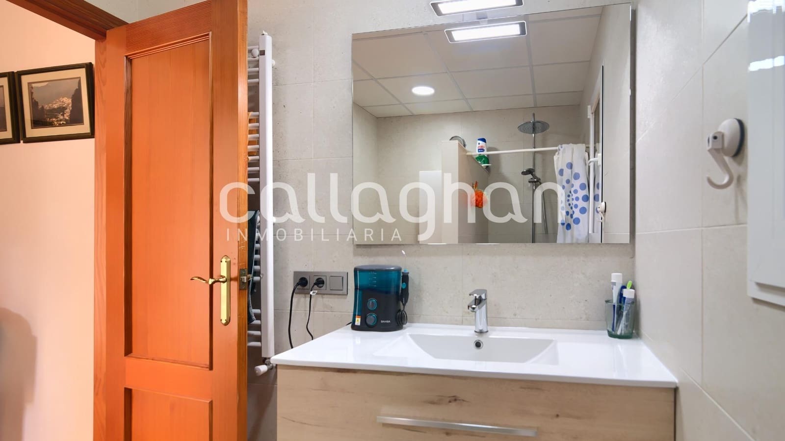 3 soverom Villa til salgs i La Pobla de Vallbona med svømmebasseng garasje - € 450 000 (Ref: 9398677)