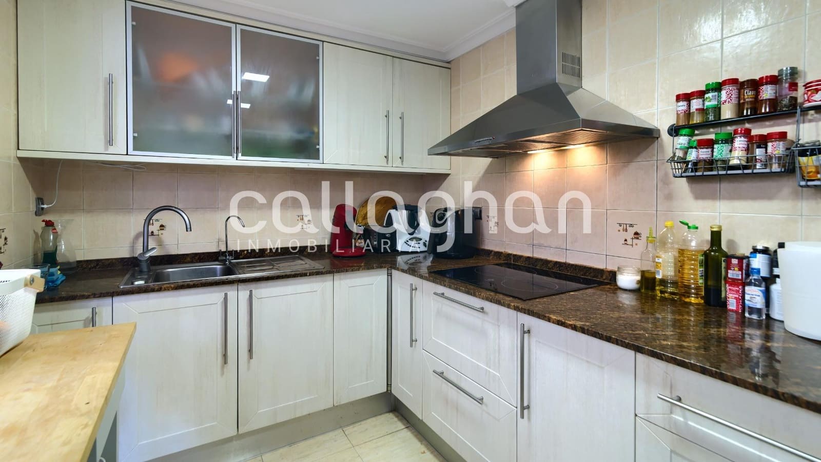 4 sovrum Radhus till salu i Sagunto / Sagunt med garage - 290 000 € (Ref: 9398678)