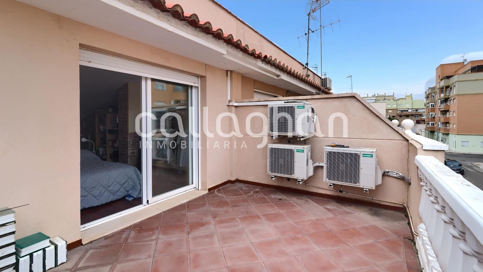 4 sovrum Radhus till salu i Sagunto / Sagunt med garage - 290 000 € (Ref: 9398678)